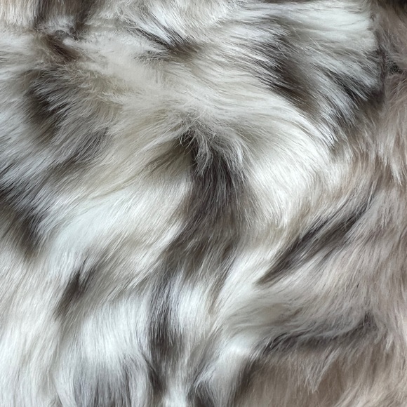 NWT NEW Pine Ridge home Faux Fur Snow Leopard Christmas Stocking 18" - Picture 8 of 8